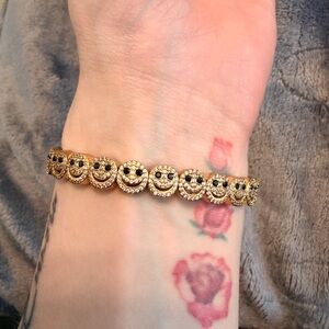Lisa Gozlan bracelet gold smiley